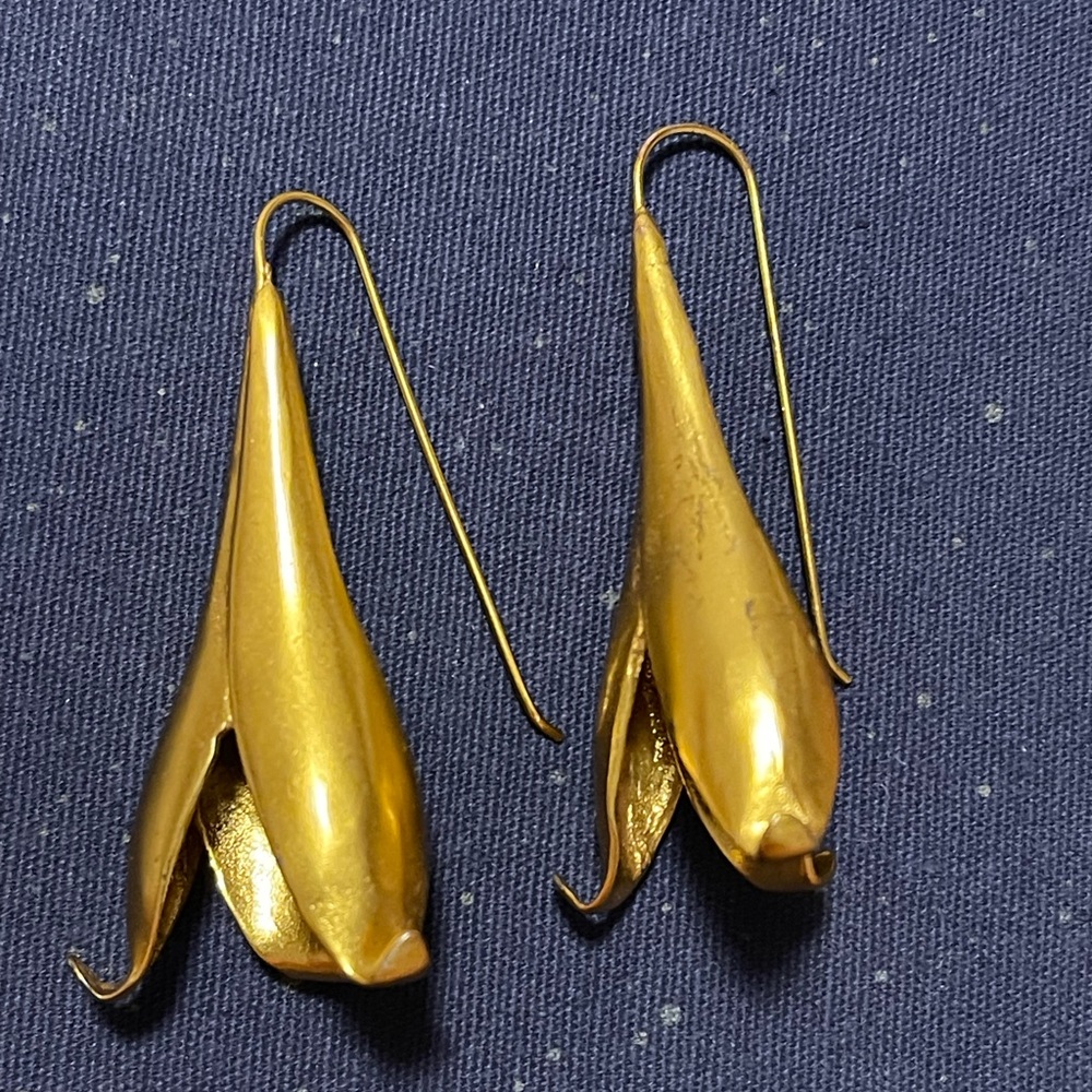 Yellow Gold Banana Earrings - Women's Jewelry